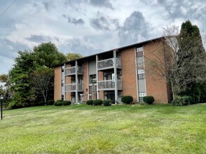 Building Photo - ONTARIO - 2 Bedroom Available!