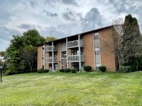 Building Photo - ONTARIO - 2 Bedroom Available!