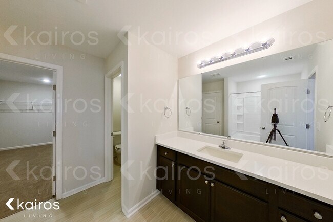 Building Photo - 15 Duluth Dr