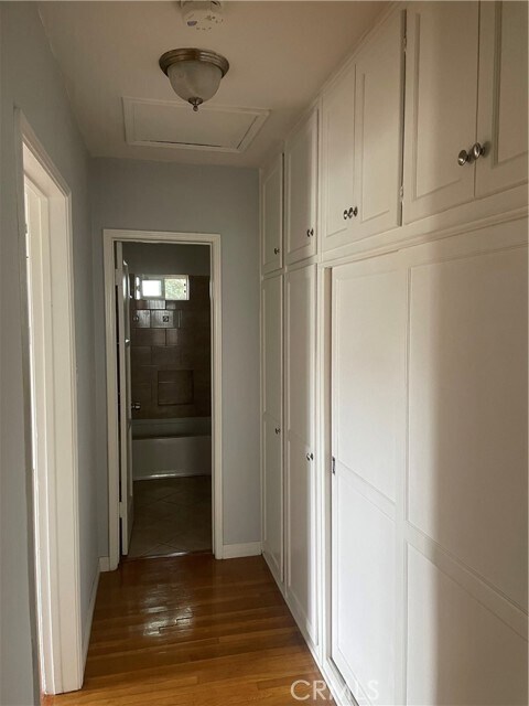 Building Photo - 5901 Woodman Ave