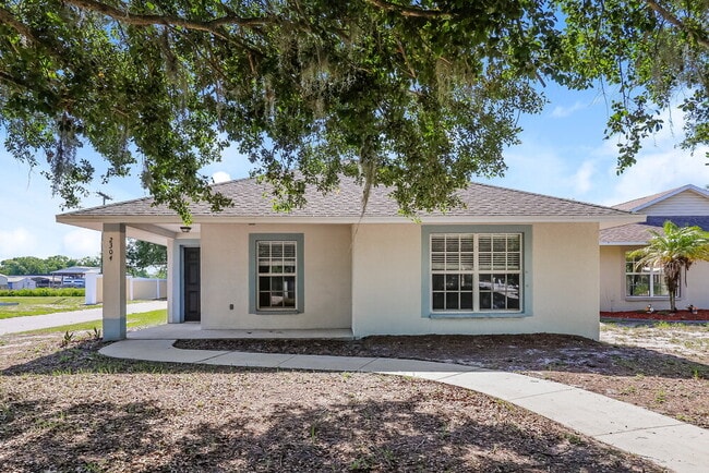 Building Photo - 2304 Pleasure Run Dr