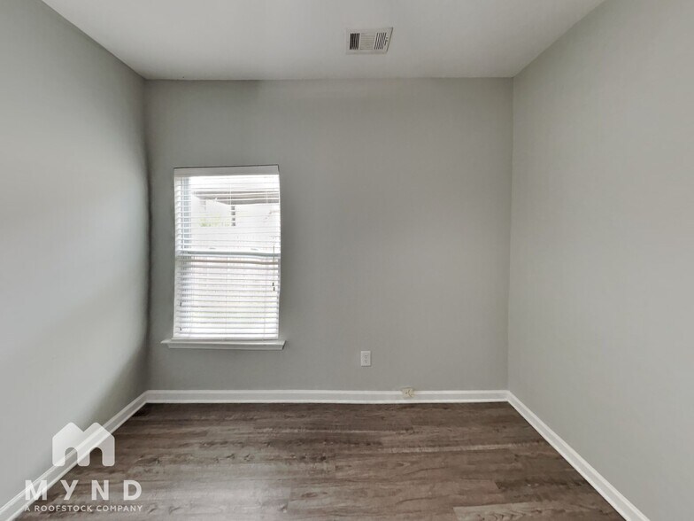 Building Photo - 4627 Rosser Loop Dr