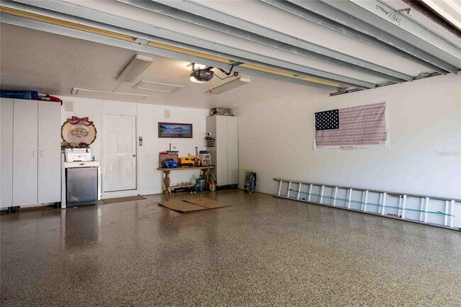 Building Photo - 6605 Stonington Dr N