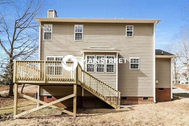 Building Photo - 3 Bedroom Pet-Friendly Home in Willow Spring, NC with Main Street Renewal