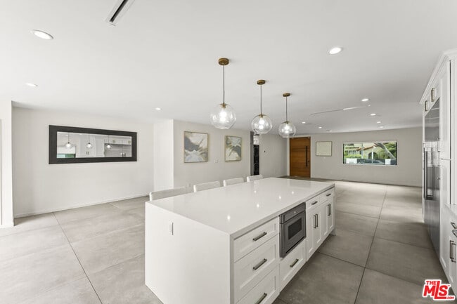 Building Photo - 6459 Colgate Ave