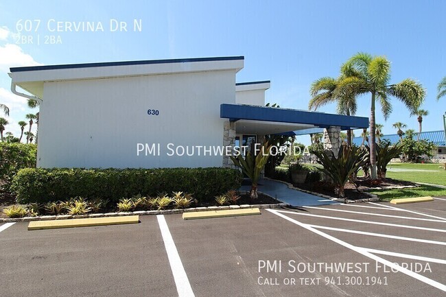 Building Photo - 607 Cervina Dr N
