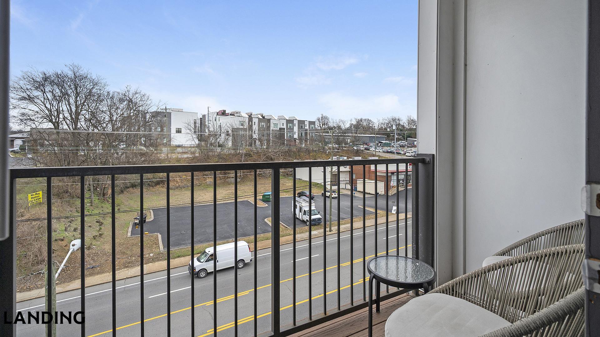 Building Photo - 2165 Nolensville Pk