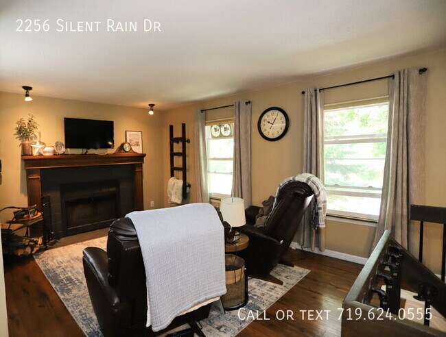 Building Photo - 2256 Silent Rain Dr