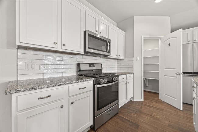 Building Photo - 4763 Avellino Base Dr