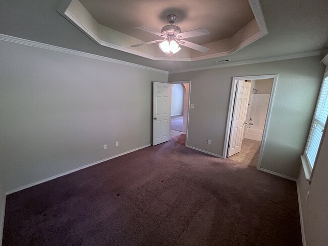 Building Photo - 133 Meadow Dr