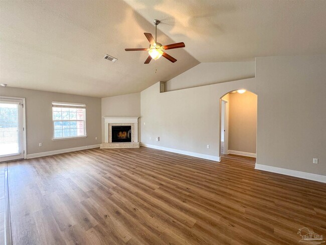 Building Photo - 5588 Inspiration Street