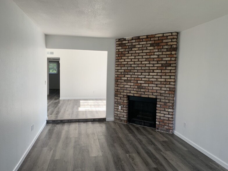 Building Photo - 6412 -6414 Terra way