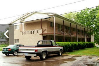 Oakview Apartments of Armada - 73481 Fulton St