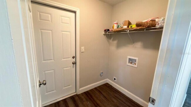 Building Photo - 4226 Kelly Miller Ct