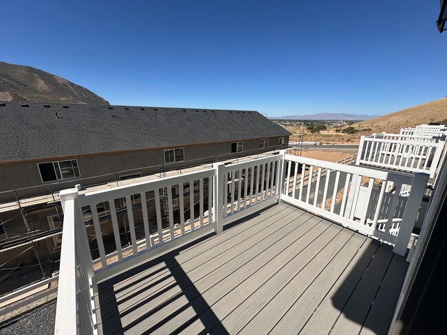 Building Photo - 5228 Acacia Dr
