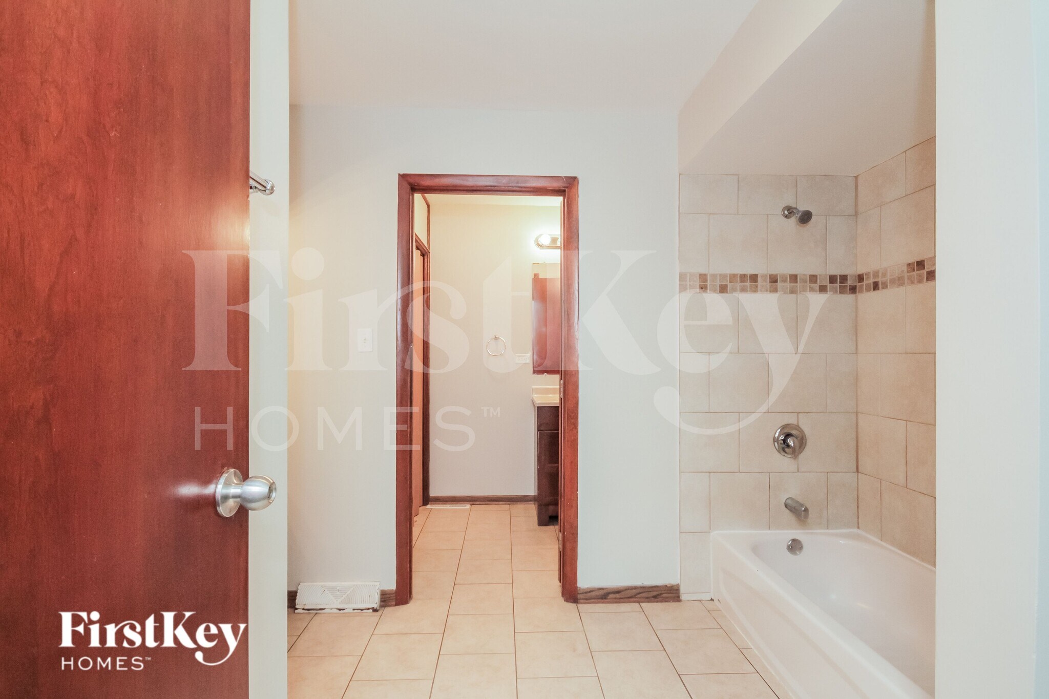 Building Photo - 18519 Carriage Ln