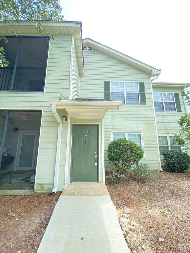 Primary Photo - 3Bed/2Bath Available September 2025!