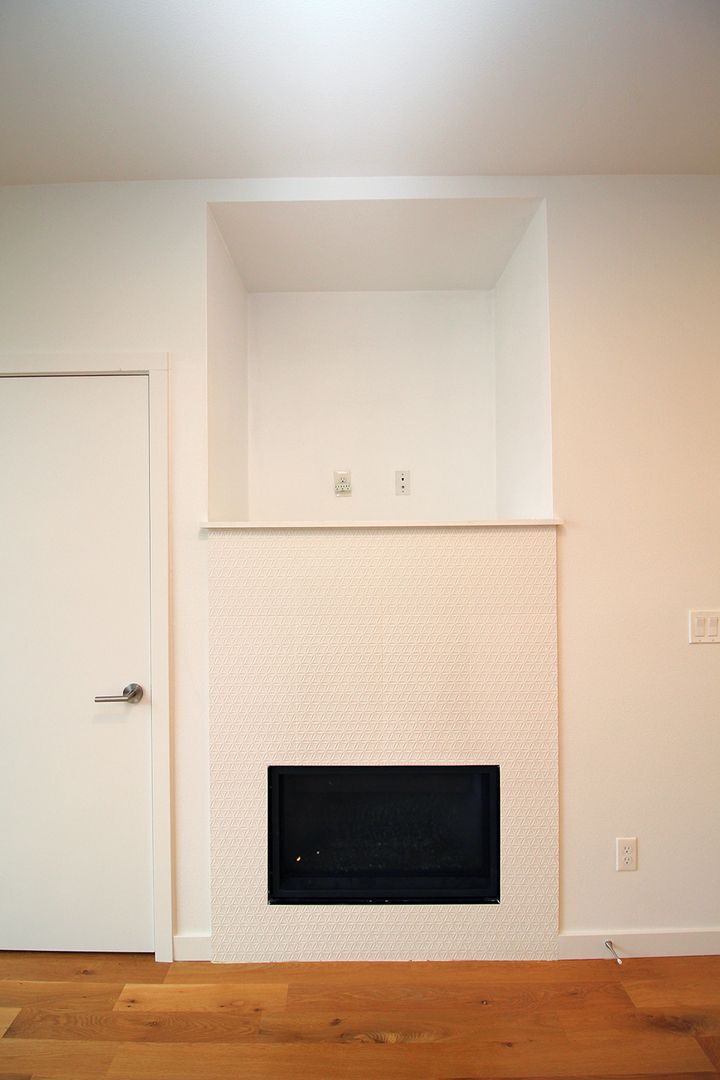 Building Photo - 1020 N Ainsworth St