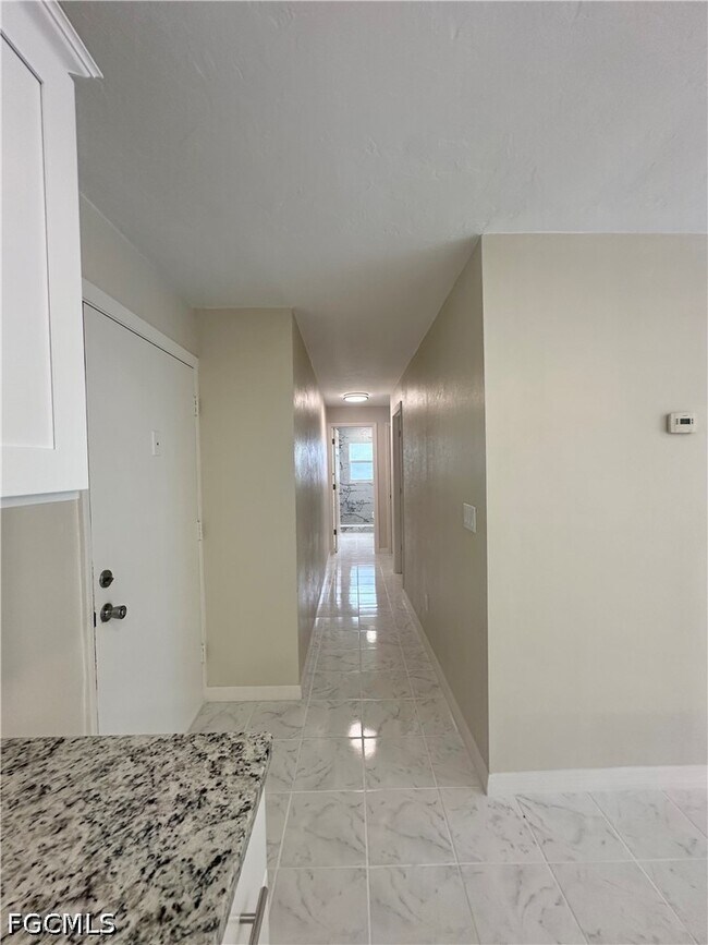 Building Photo - 4802 Tudor Dr
