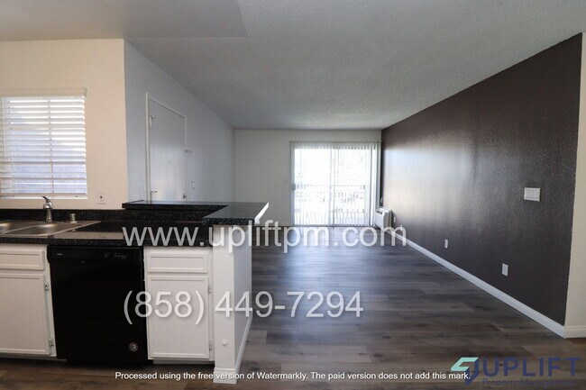 Building Photo - 1475 Graves Ave