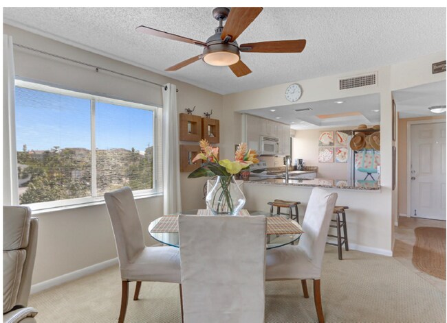 Building Photo - Beachwood on the bay condo