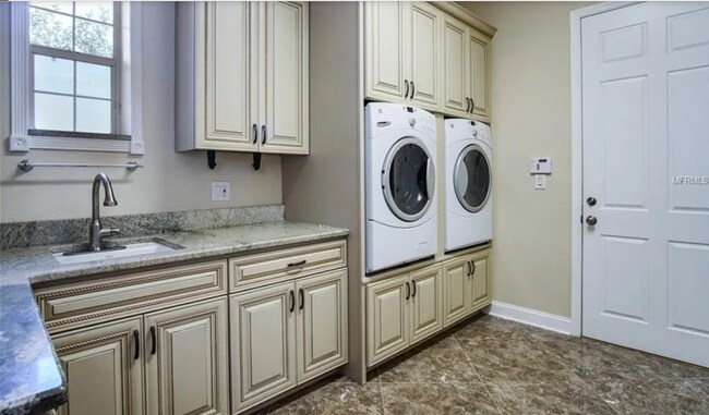Building Photo - 2209 Belchery Ct Dr