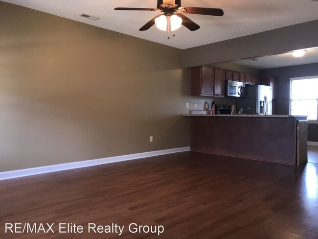 Building Photo - 2 br, 2.5 bath House - 309-3 Burley Drive