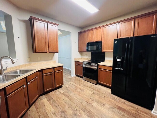 Building Photo - 302 Alcovy Way