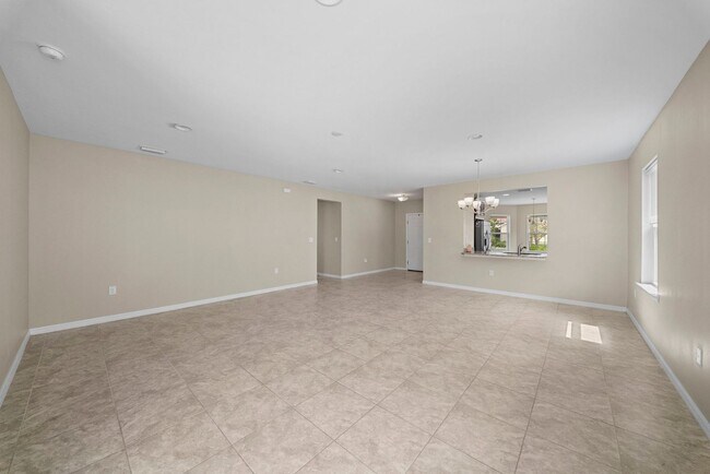 Building Photo - Newer-construction 3-bedroom, 2-bath home in Fort Myers