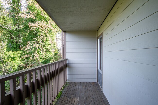 Building Photo - 1245 SW Grover St