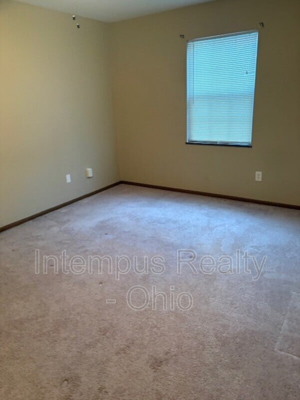 Building Photo - 3835 Indian Run Dr