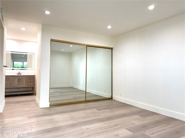 Building Photo - 4648 Park Granada