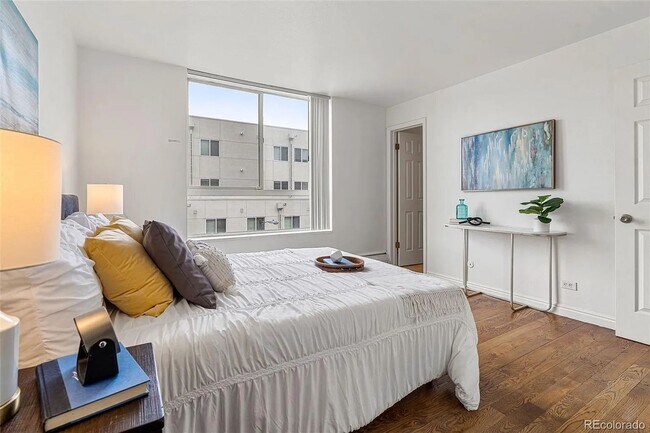 Building Photo - Sunny Corner Condo in the Heart of Capitol Hill | 2 Bed • 2 Bath • 795 Sq. Ft.
