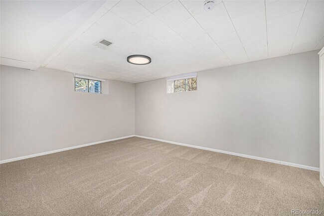 Building Photo - 1150 S Jackson St