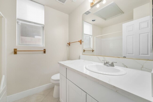 Building Photo - Single-Story Seven Hills Retreat with Stunning City & Mountain Views!