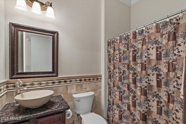 Building Photo - 3410 E Vallejo Ct