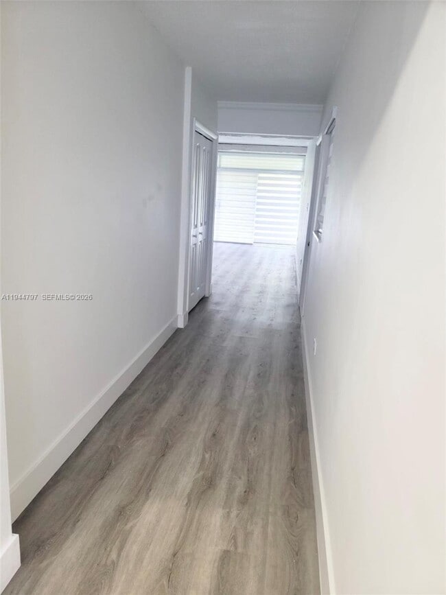 Building Photo - 6804 Brookline Dr