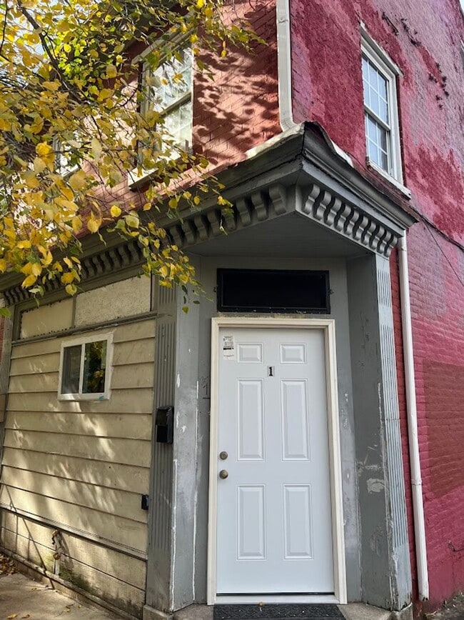 Building Photo - 26 S 11th St