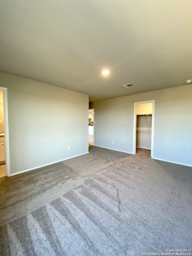Building Photo - 2852 Rosefinch-