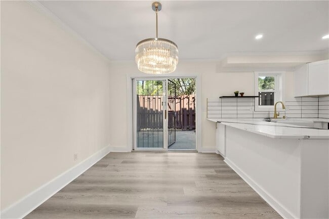 Building Photo - 3298 Abbeywood Dr