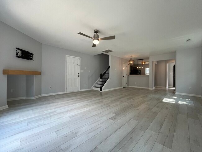 Building Photo - 4485 Easywater Ln