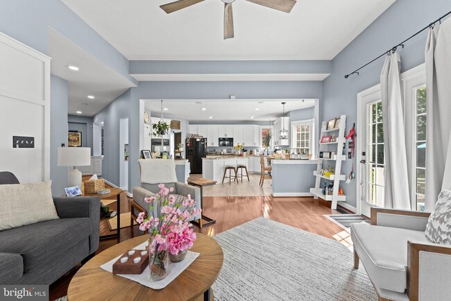 Building Photo - 43550 Riverpoint Dr