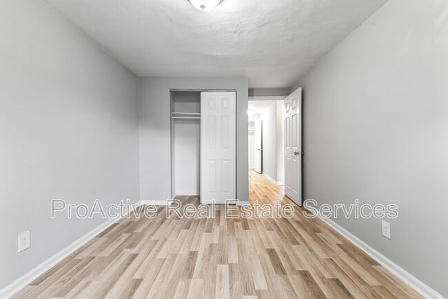 Building Photo - 1216 Bunsen Ct