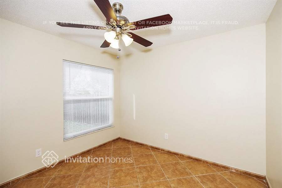 Building Photo - 9472 Brackin St