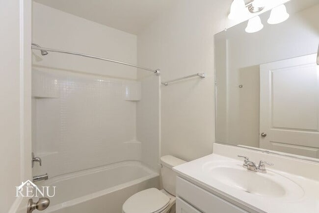 Building Photo - 18378 Los Gabrieles Wy