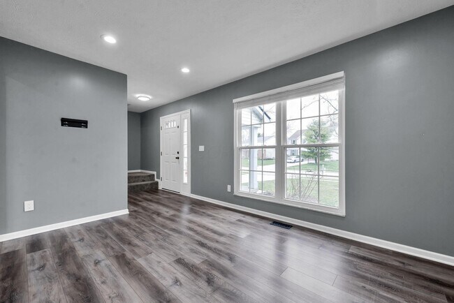 Building Photo - 8690 Kirkland Dr