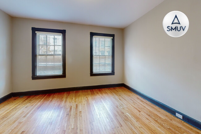 Building Photo - 24 E Madison St