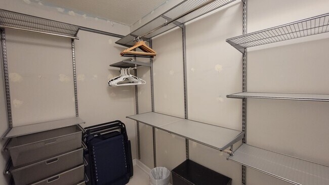 Building Photo - 1 Bedroom Condo for rent Las Olas Overlooking Intercostal Waterway 1 bedroom/1 bath