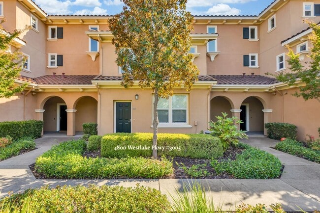 Building Photo - Great 1 bedroom/1.5 Bath in Westlake Villas!