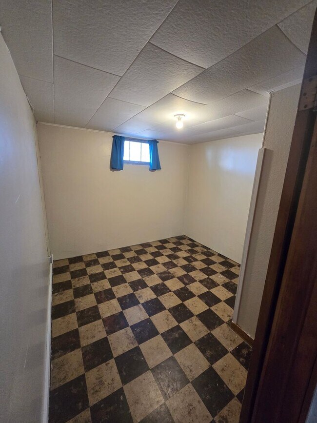 Building Photo - Neuhardt-622 Atlantic